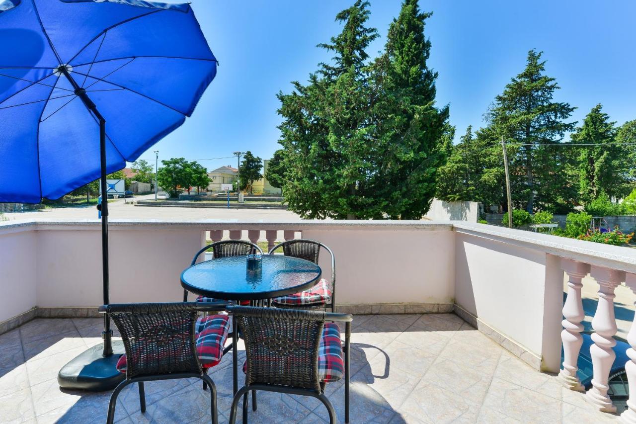 Family Friendly Apartments With A Swimming Pool Zadar - 18098 Kültér fotó