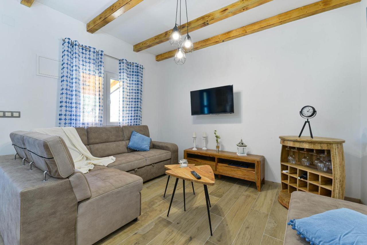 Family Friendly Apartments With A Swimming Pool Zadar - 18098 Kültér fotó